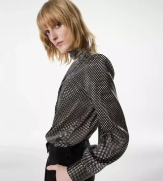 Blusa de seda con cuello en V y lavalier de manga larga