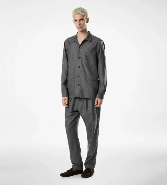 Pantalón ligero de seda teñida con hilo
