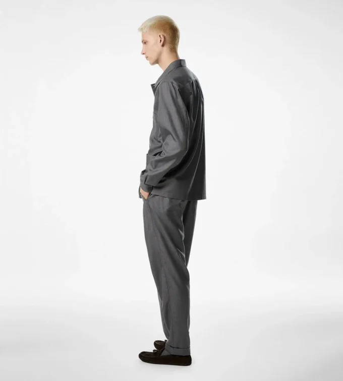 Pantalón ligero de seda teñida con hilo