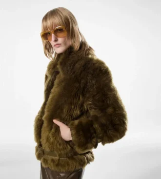 Chaqueta de piel con detalles de cuero