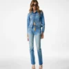 Chaqueta vaquera lavada con piedras de verano Chaqueta vaquera lavada con piedras de verano