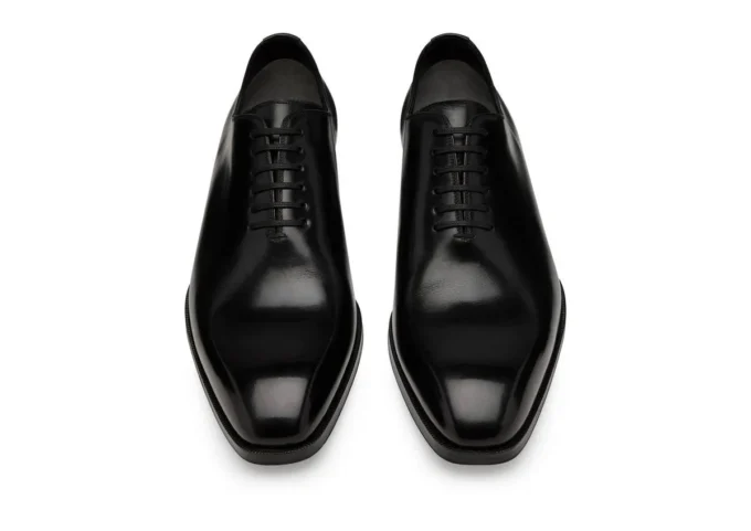 Cuero bruñido Elkan Lace Up