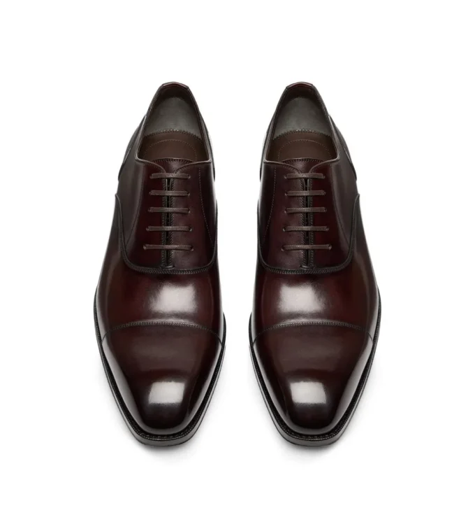 Cuero bruñido Elkan Lace Up