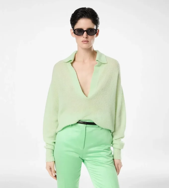 Jersey oversize de cuello polo abierto de cachemira y seda ultrasuaves Jersey oversize de cuello polo abierto de cachemira y seda ultrasuaves