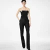 Top sin tirantes con detalle de lazo