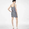 Vestido de cóctel de tirantes de seda con bordado de lentejuelas Vestido de cóctel de tirantes de seda con bordado de lentejuelas