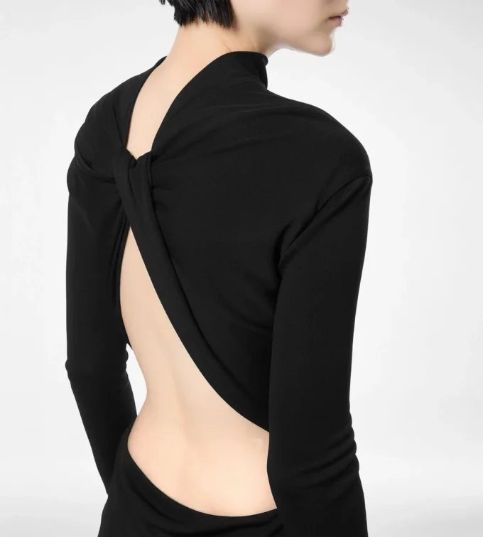 Vestido de noche asimétrico de manga larga con espalda retorcida Vestido de noche asimétrico de manga larga con espalda retorcida