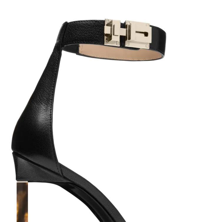 Zapatos de salón con correa al tobillo y hebilla en T de piel granulada flexible