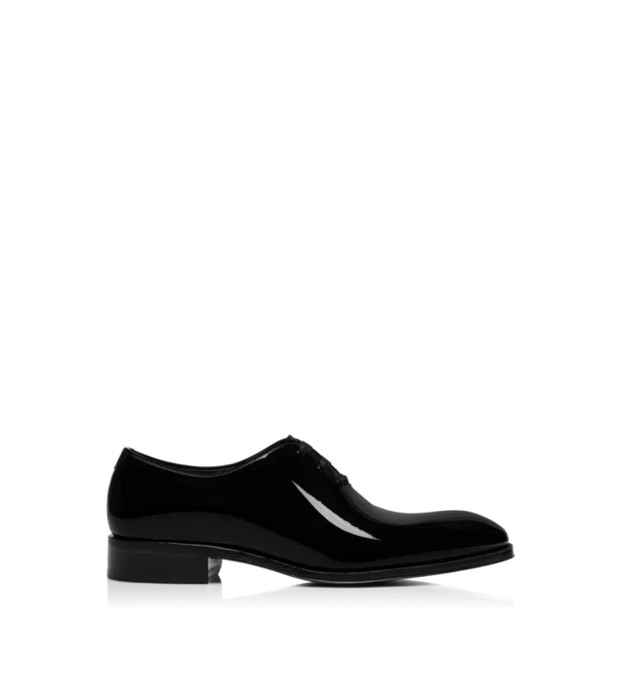 Zapatos de vestir Vincent con cordones y puntera entera de charol